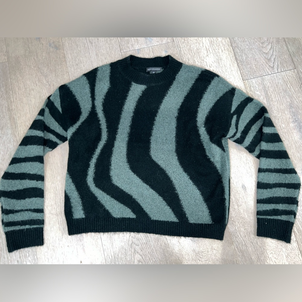 Saks sweater